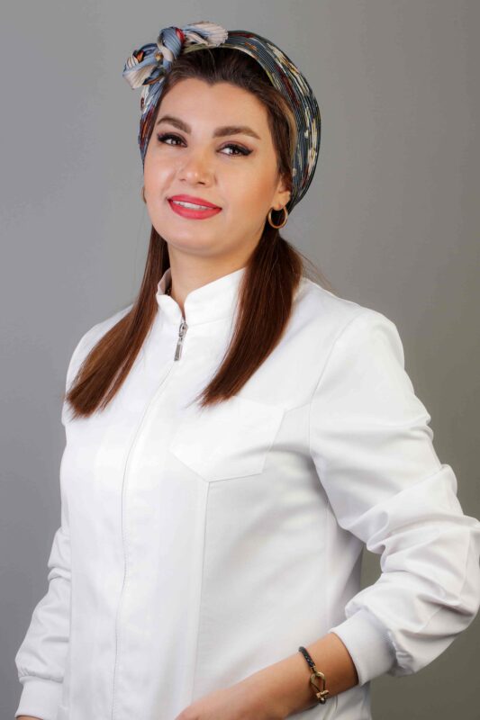 دکتر سحر زراعتکار دندانپزشک زیبایی دندان یزد